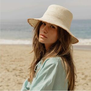Freya crochet bucket hat, packable